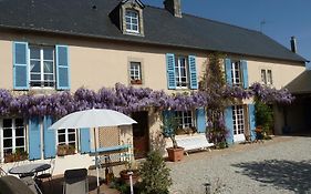 Les Volets Bleus